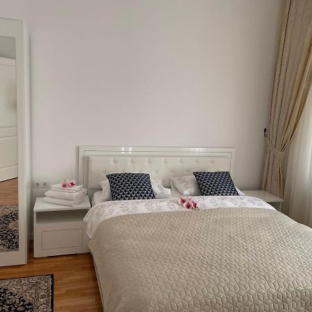 Orhideea Apartment ออราแด ภายนอก รูปภาพ