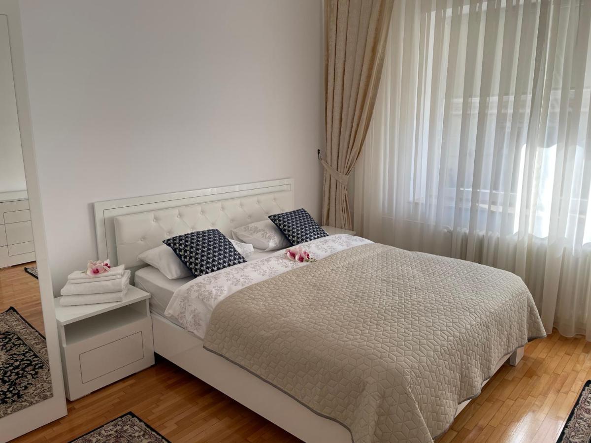 Orhideea Apartment ออราแด ภายนอก รูปภาพ