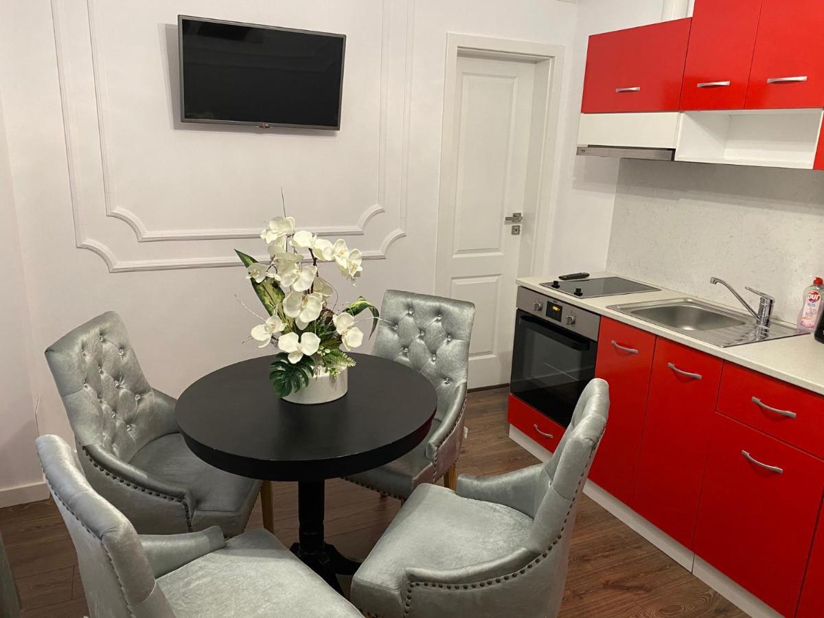 Orhideea Apartment ออราแด ภายนอก รูปภาพ